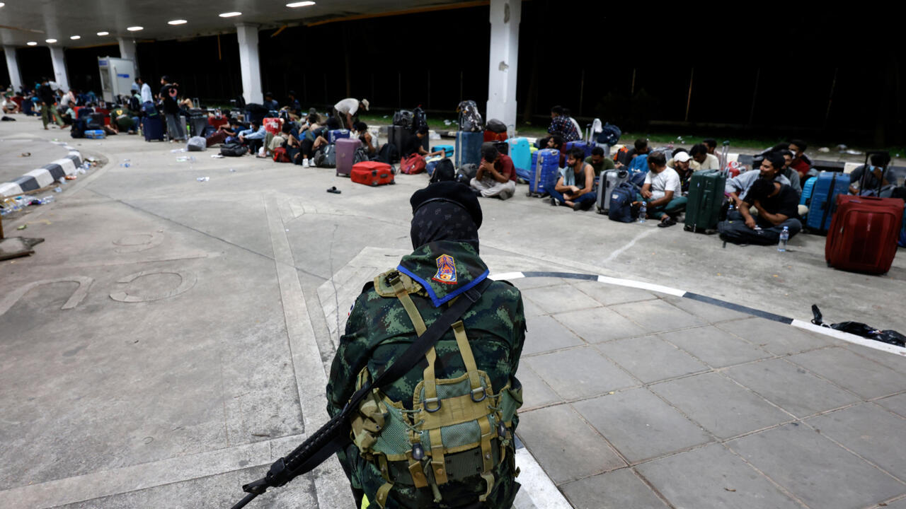 យោធាមីយ៉ាន់ម៉ា បំផ្ទុះអគារឆបោកអនឡាញដ៏ធំ ធ្វើឲ្យថៃពង្រឹងសន្តិសុខទប់ស្កាត់ឧក្រិដ្ឋជនឆ្លងដែន